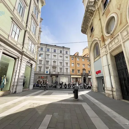 San Lazzaro 1 Tirabora Short Rent * Terst