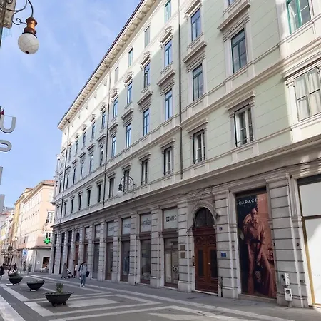 San Lazzaro 1 Tirabora Short Rent * Terst